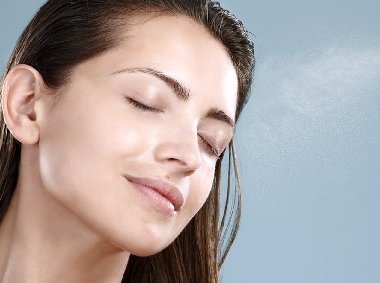 Ann Webb hyaluronic acid face mist - natural hydrating toner spray for all skin types made in USA